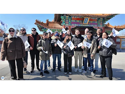 Hei, vi snakker standard kinesisk! ~ Slogan for Hebei reiselivsfremme